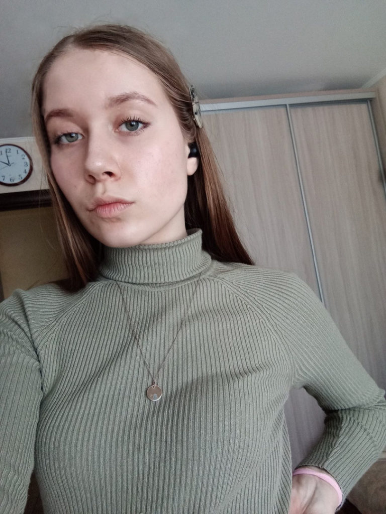 Жаркие красотки дадут в дыры
